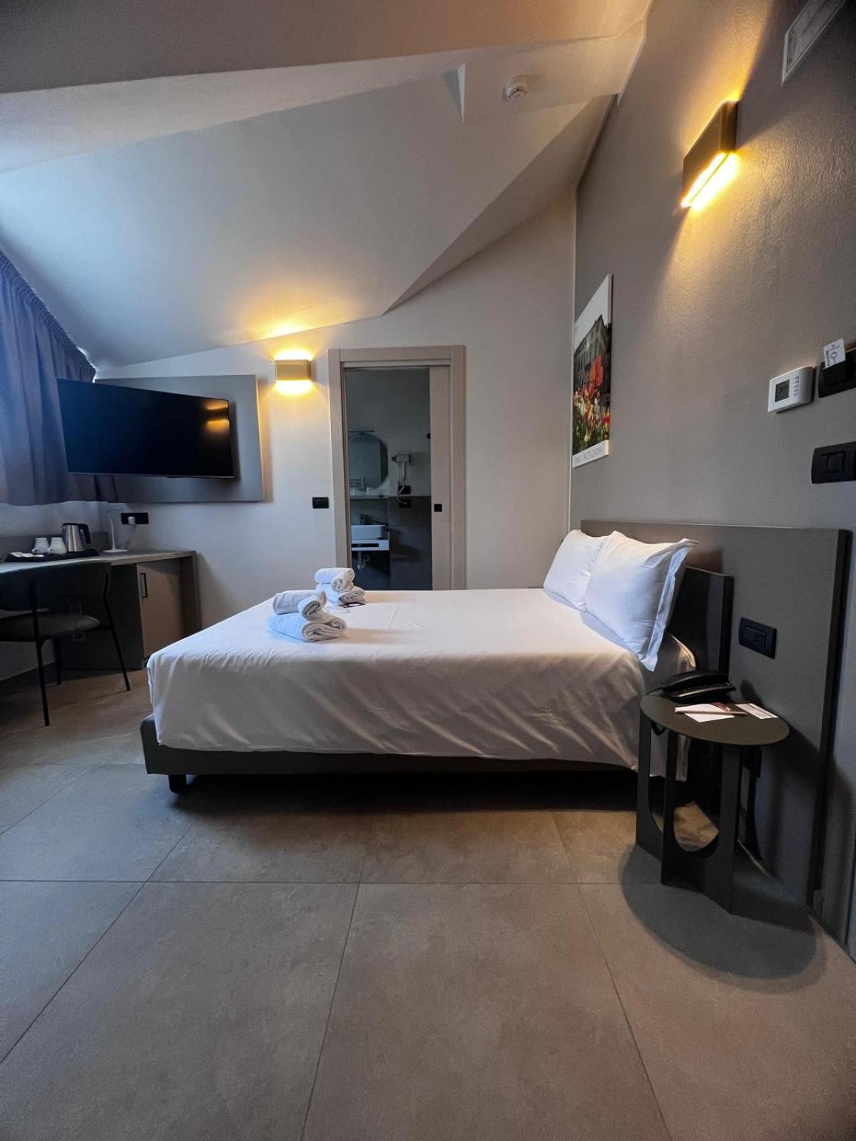 Best Quality Hotel La Darsena Moncalieri Exterior foto